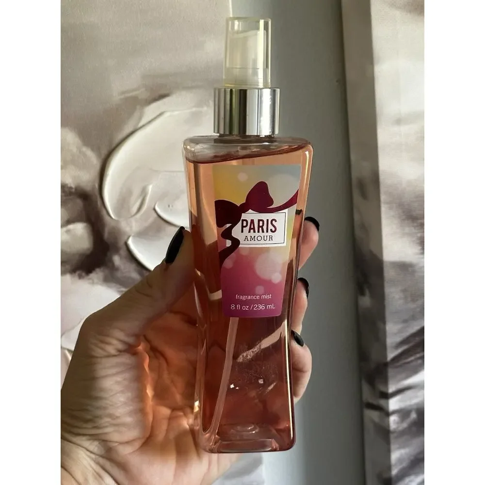 Bath & Body Works Original Paris Amour Fragrance Mist 8oz Full Size Discontinued